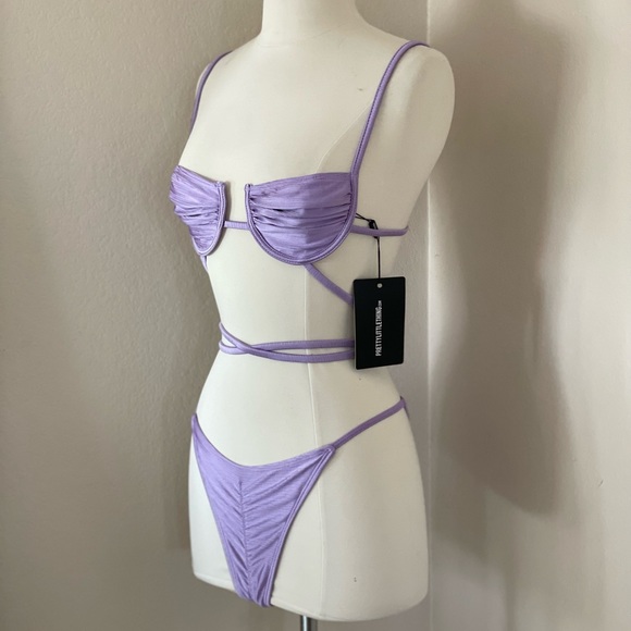 Bikini Set 💜 - Picture 2 of 4